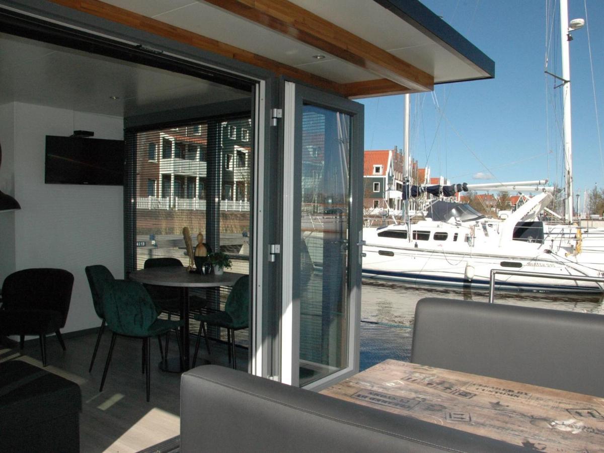 Beautiful Houseboat In The Harbour Of Volendam Near Centre Hotel Exterior foto